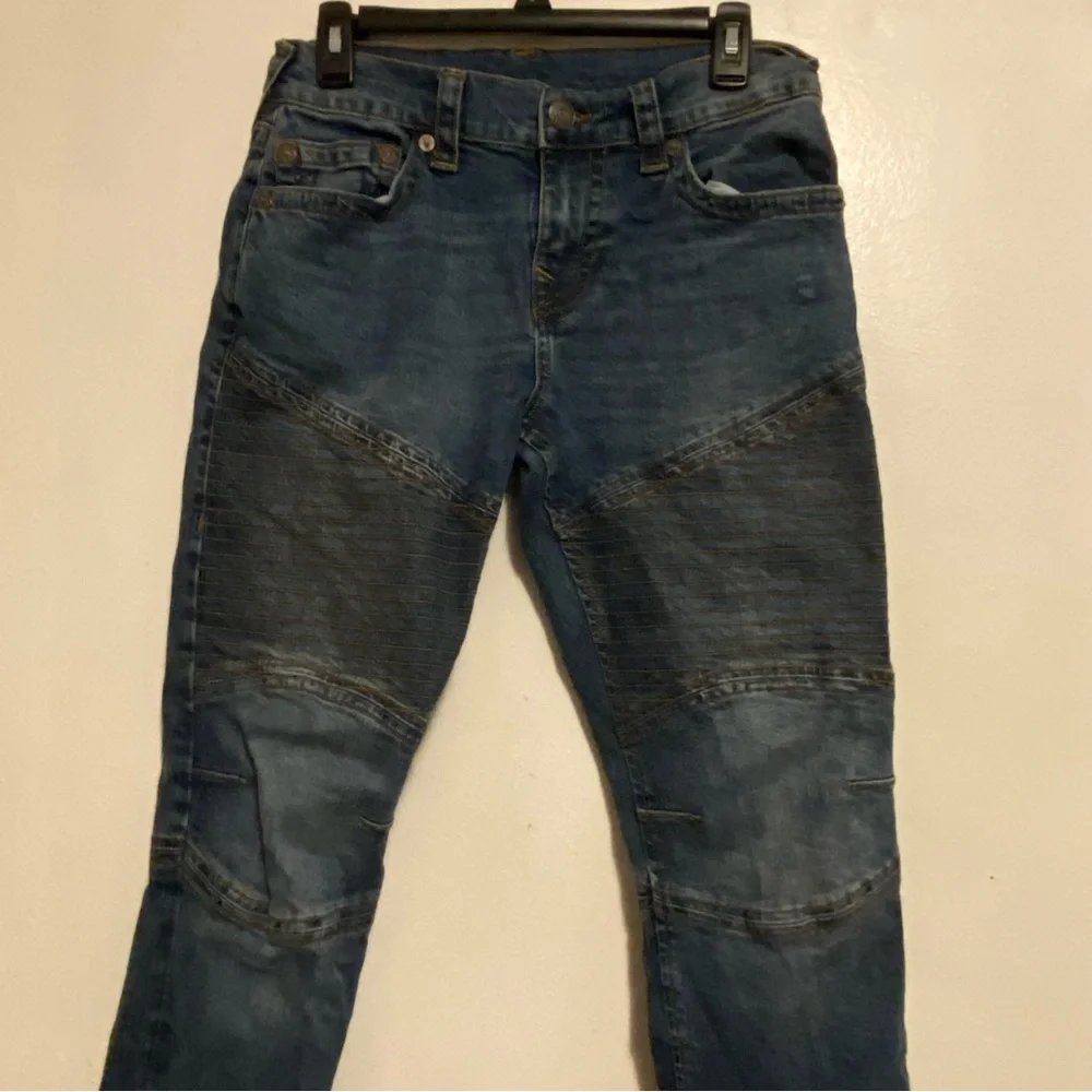True Religion Jeans Mens Size 29 Geno Relaxed Slim Dark Wash‎ Preppy